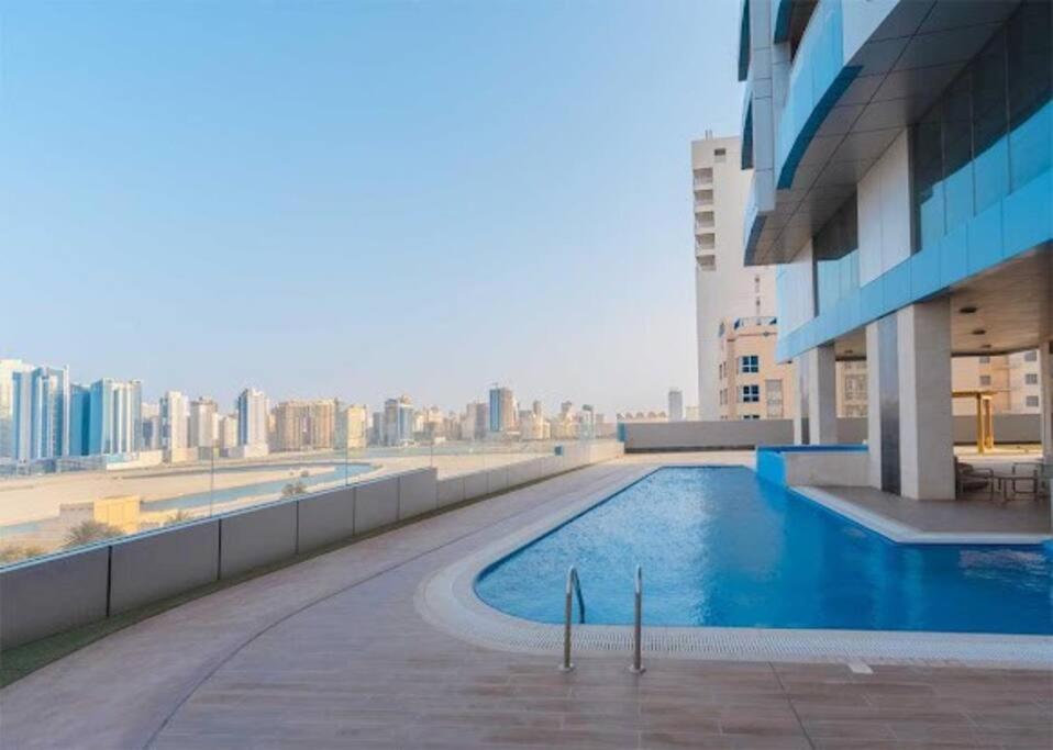 Apartment In The Heart Of Manama Exterior foto